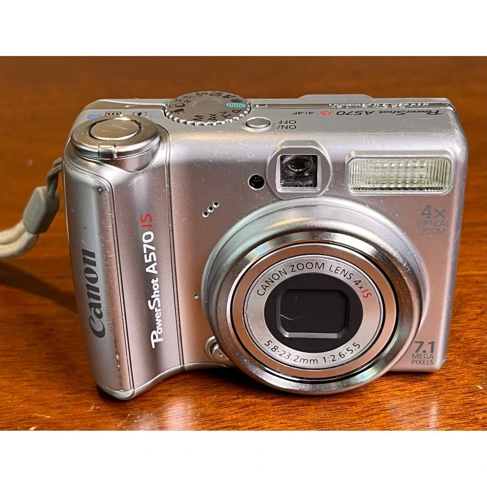 Canon PowerShot A570 IS 7.1MP Digital Camera w/Case